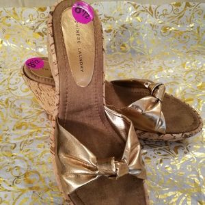 Chinese Laundry wedges